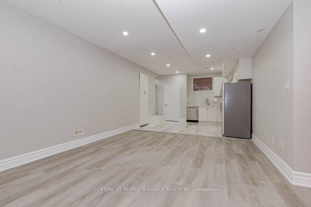 Photo 20 of Unit Lower, 4 Cachet Court, Brampton, Credit Valley — HOMEH