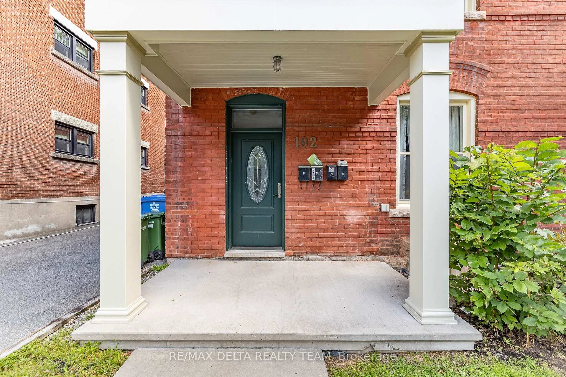 Photo 3 of Unit A, 192 Stanley Avenue, Ottawa, New Edinburgh — HOMEH