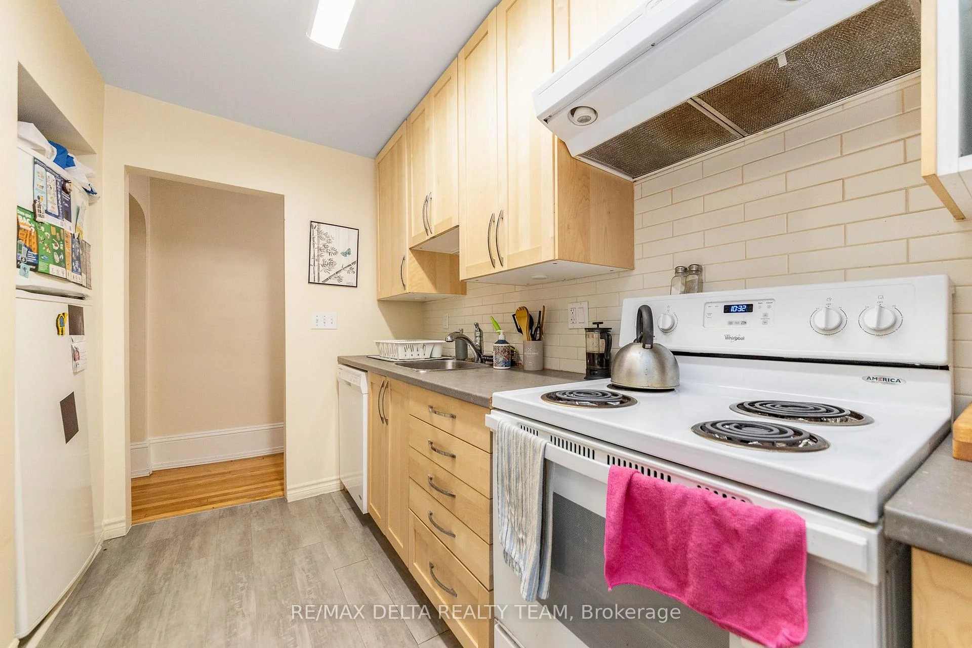 Photo 12 of Unit A, 192 Stanley Avenue, Ottawa, New Edinburgh — HOMEH