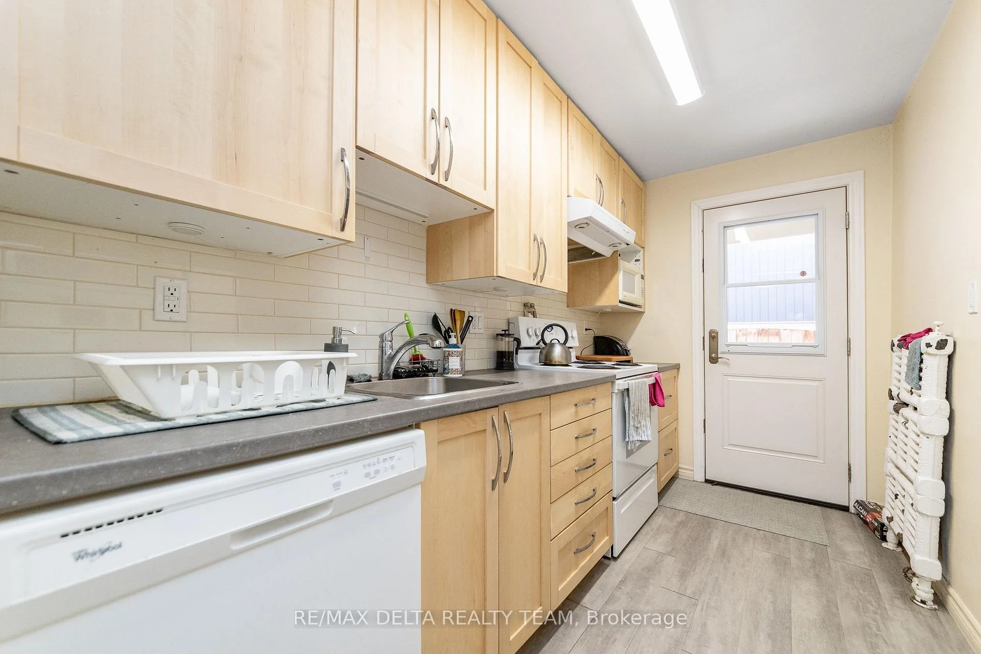 Photo 13 of Unit A, 192 Stanley Avenue, Ottawa, New Edinburgh — HOMEH