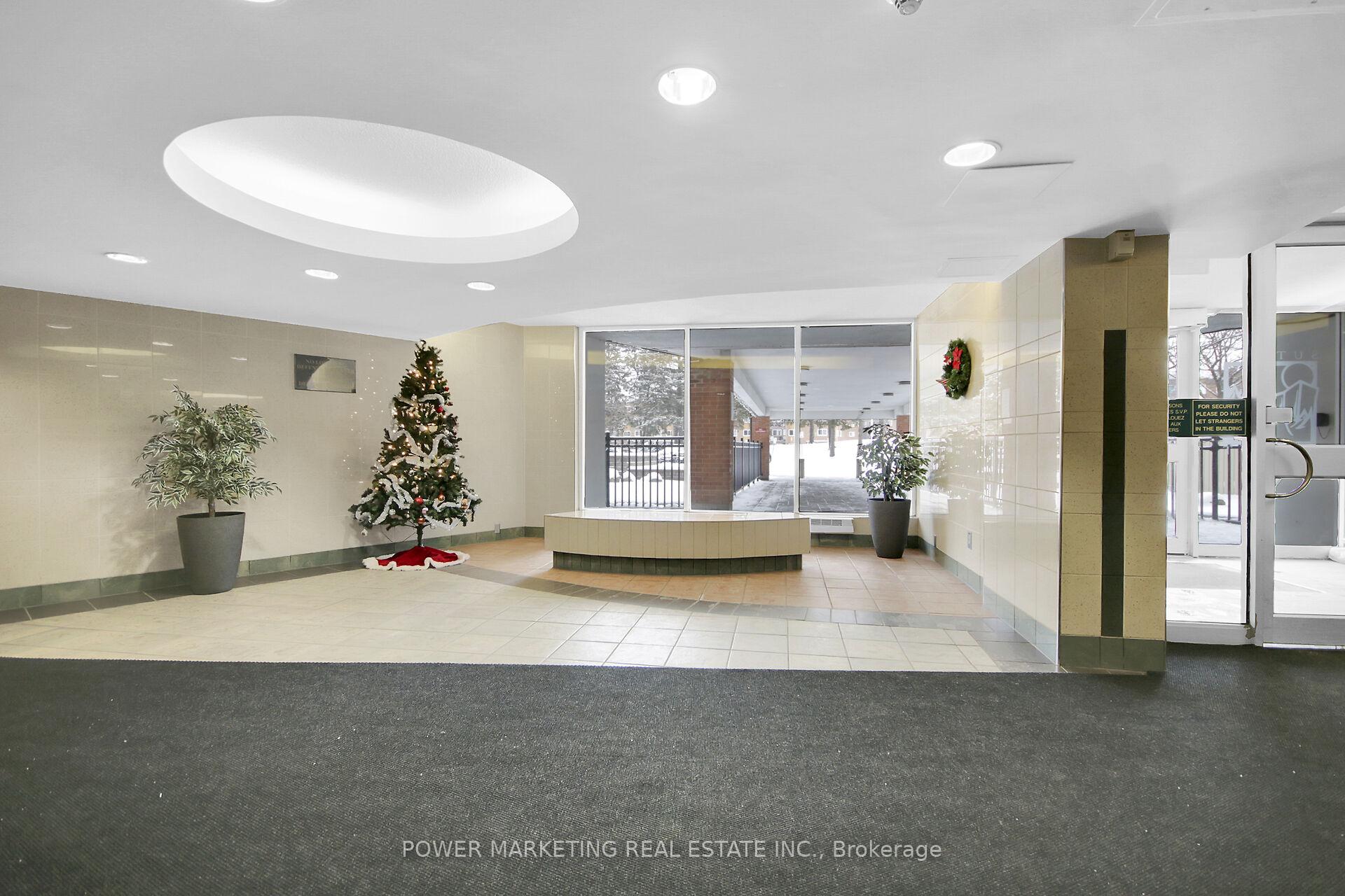 Photo 3 of Unit 1116, 2020 Jasmine Crescent, Ottawa, Beacon Hill South — HOMEH