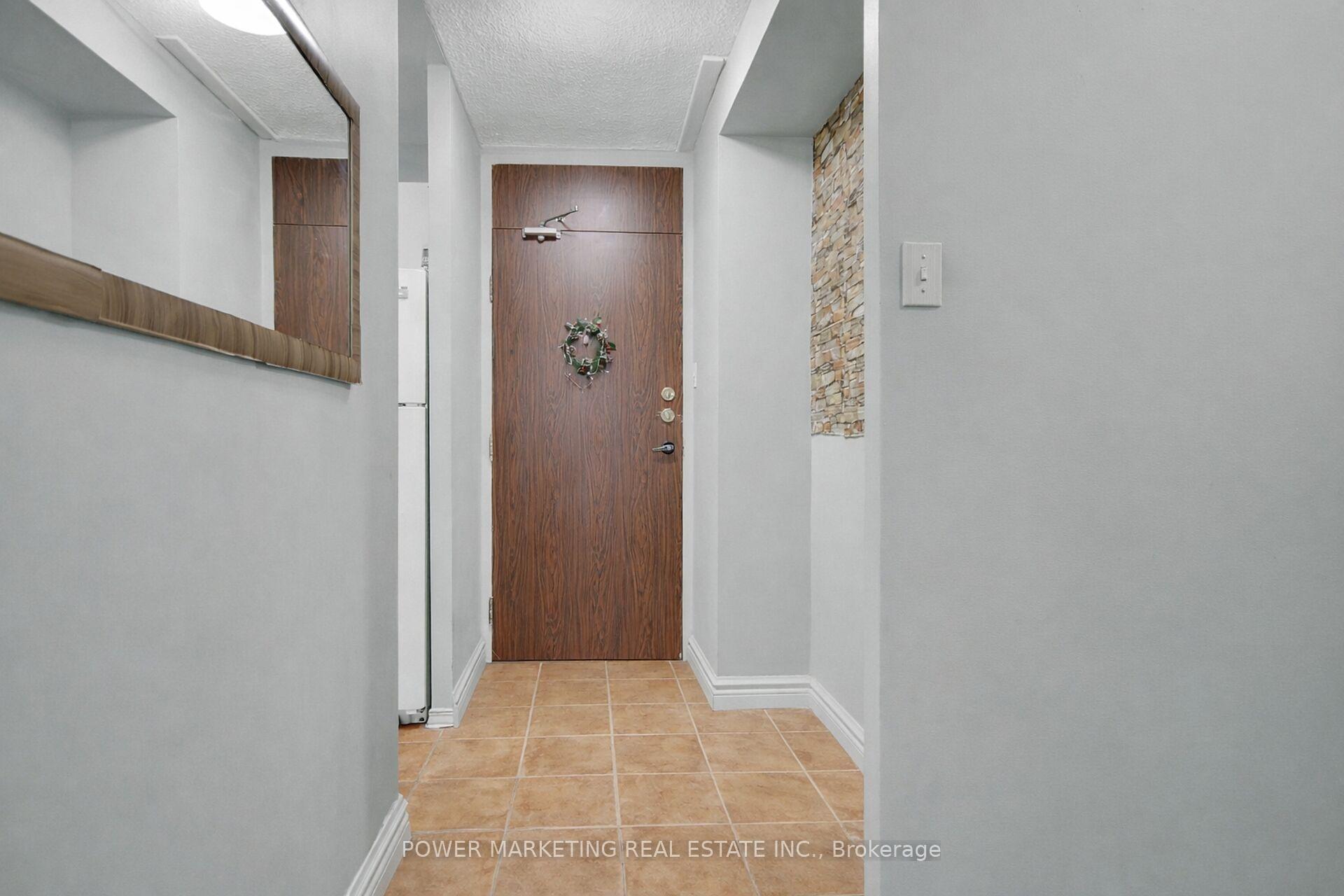 Photo 5 of Unit 1116, 2020 Jasmine Crescent, Ottawa, Beacon Hill South — HOMEH