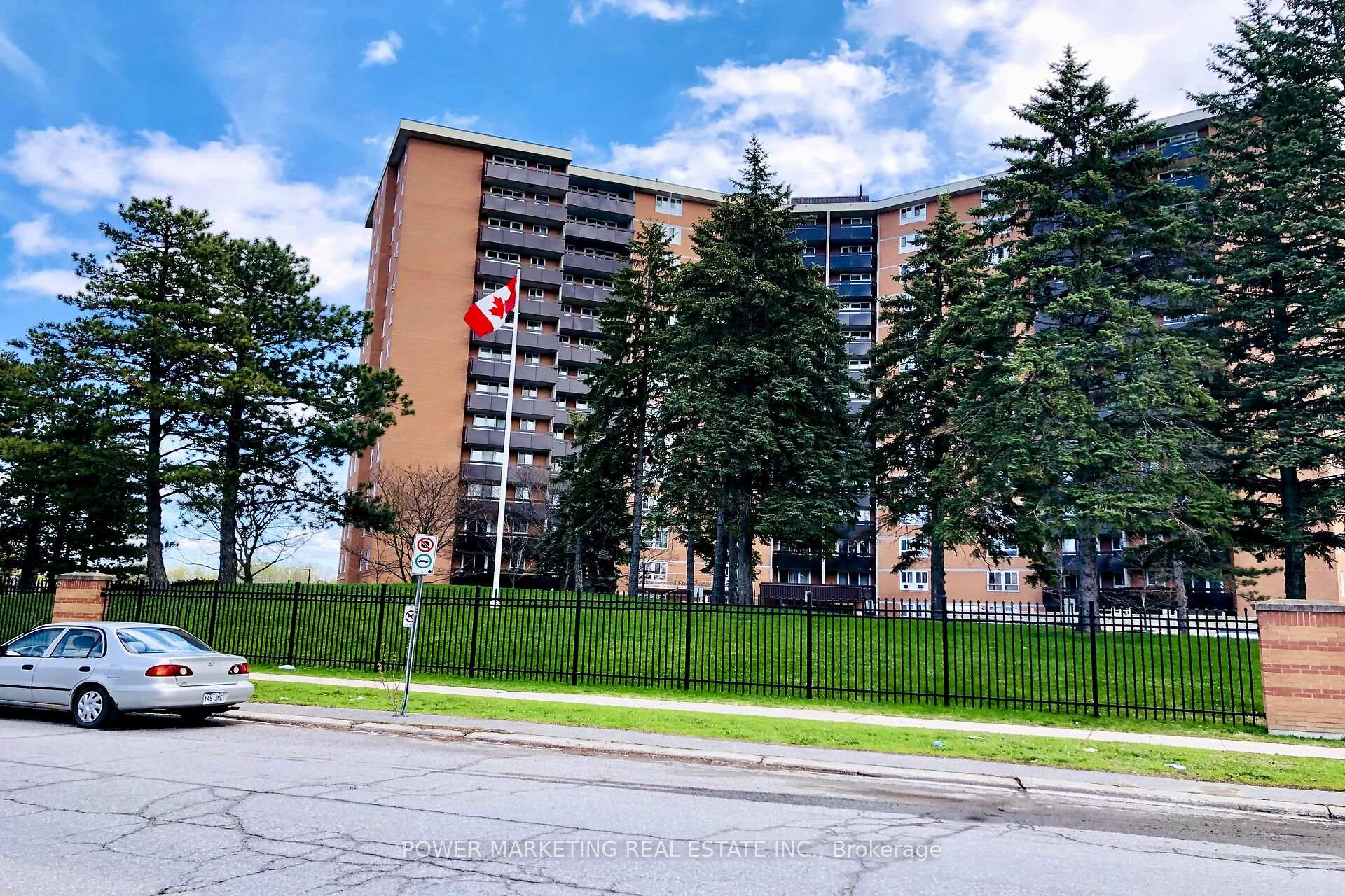 Photo 32 of Unit 1116, 2020 Jasmine Crescent, Ottawa, Beacon Hill South — HOMEH