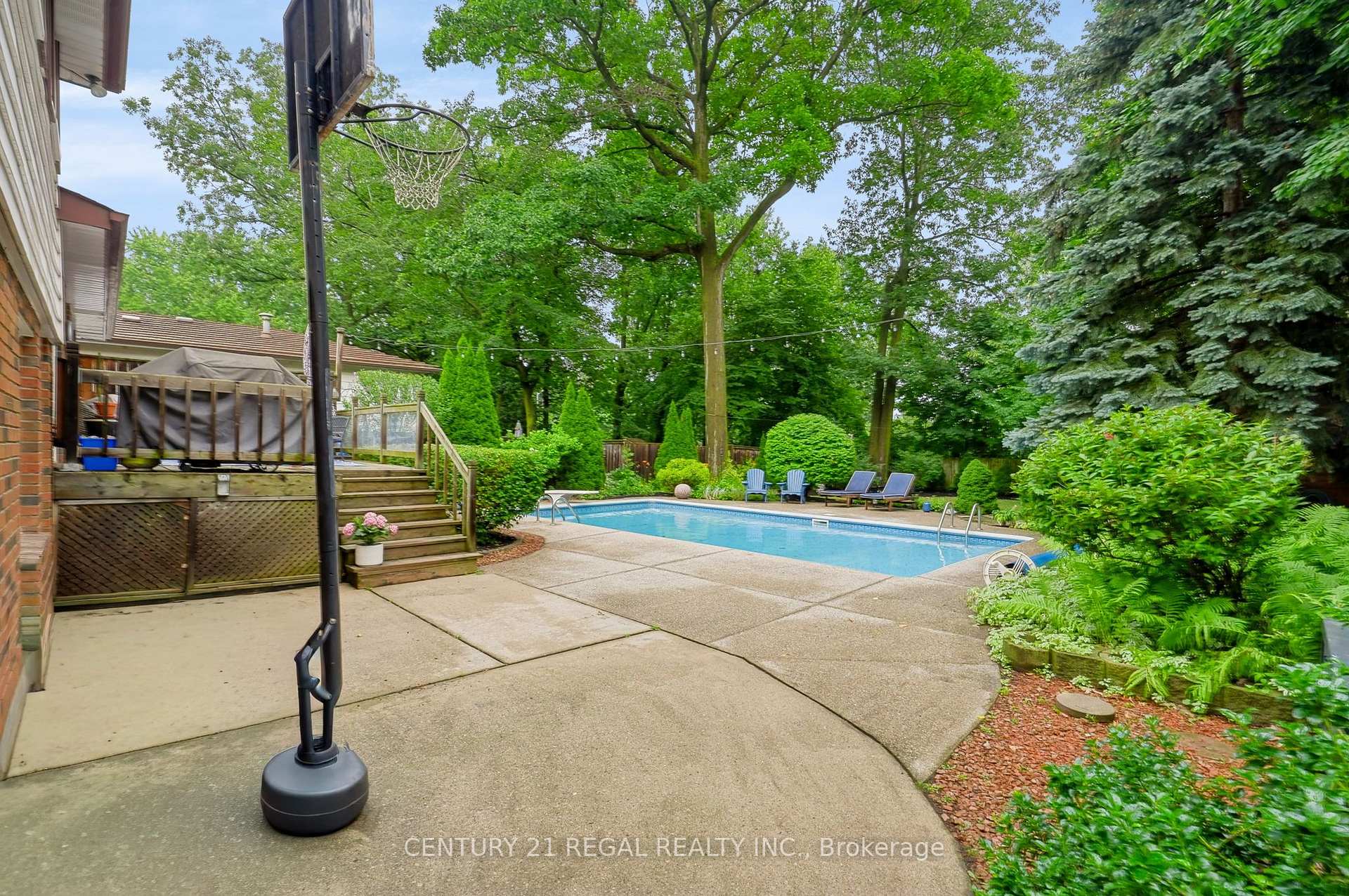 Photo 2 of 5324 Linbrook Road, Burlington, Appleby — HOMEH