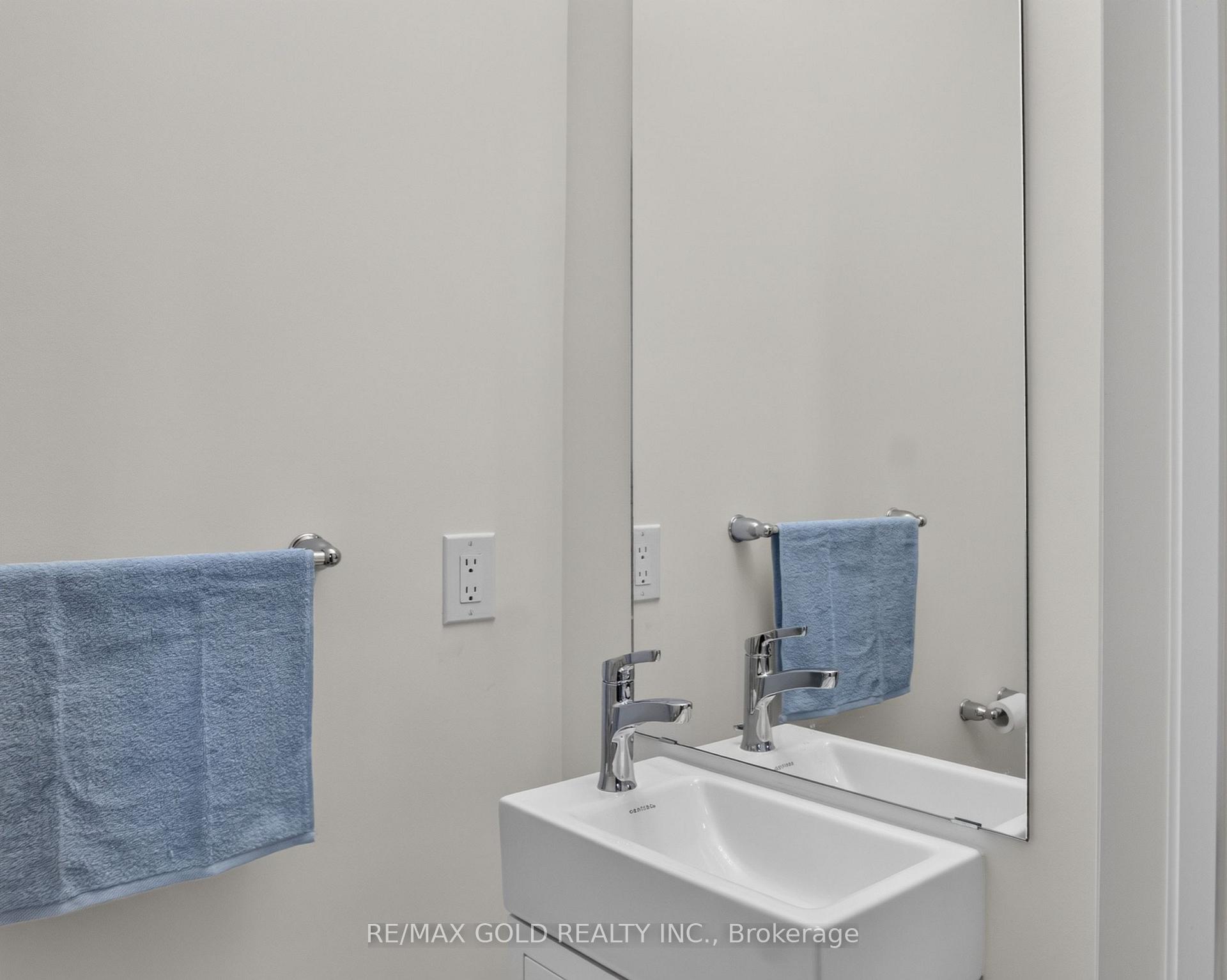 Photo 11 of 32 Twinflower Way, Brampton, Northwest Brampton — HOMEH