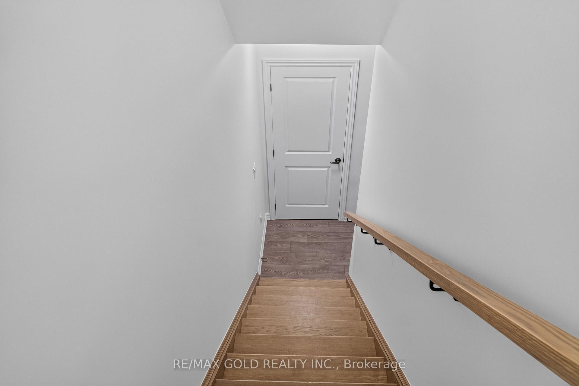 Photo 12 of 32 Twinflower Way, Brampton, Northwest Brampton — HOMEH