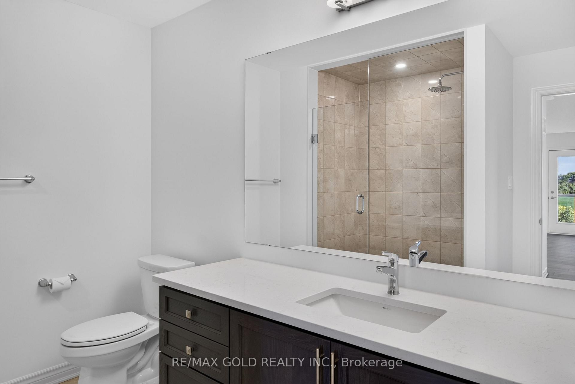 Photo 33 of 32 Twinflower Way, Brampton, Northwest Brampton — HOMEH