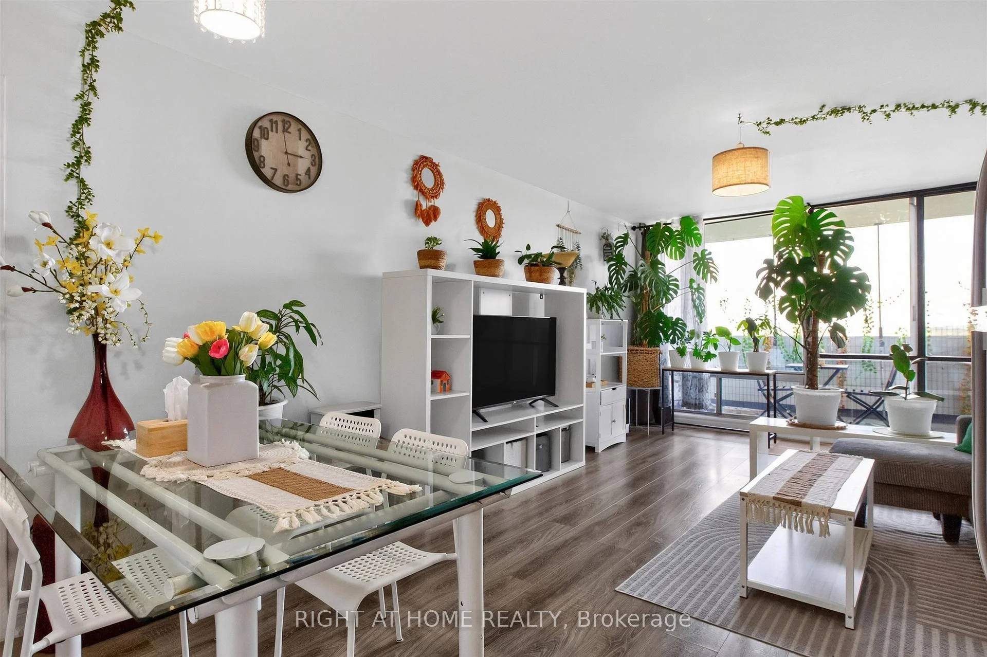 Photo 20 of Unit 2407, 3 Massey Square, Toronto, Crescent Town — HOMEH