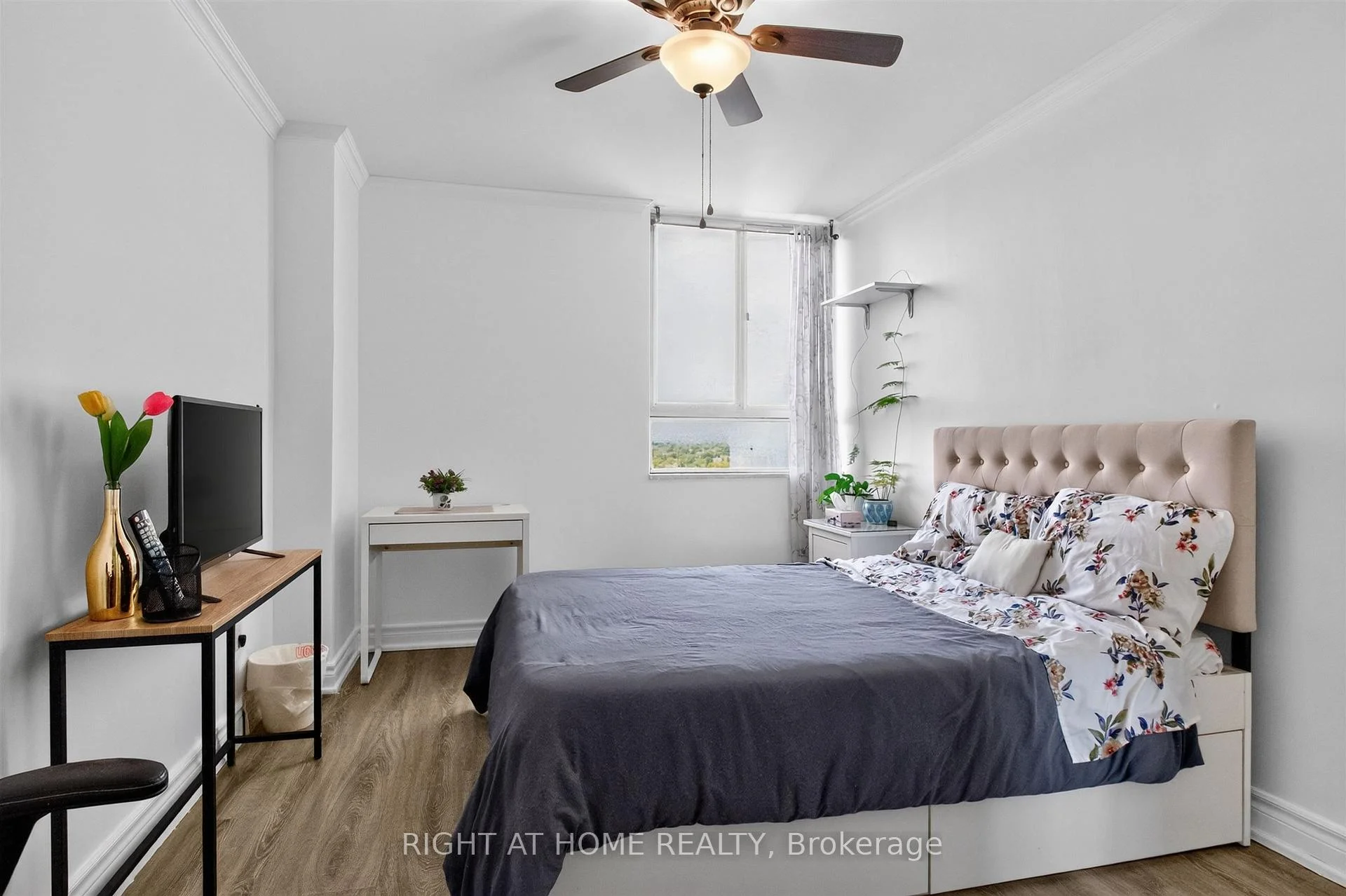 Photo 35 of Unit 2407, 3 Massey Square, Toronto, Crescent Town — HOMEH