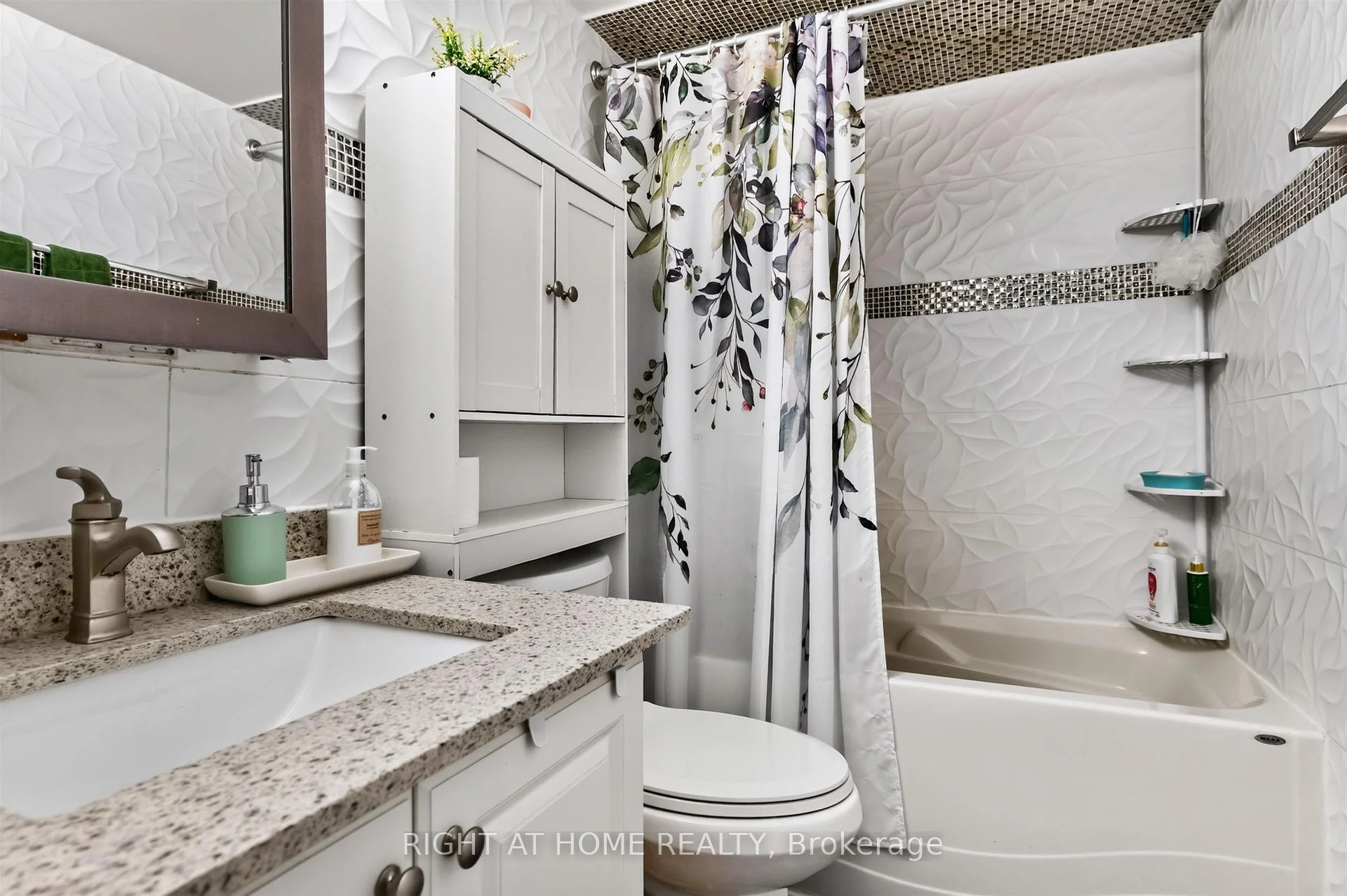 Photo 34 of Unit 2407, 3 Massey Square, Toronto, Crescent Town — HOMEH