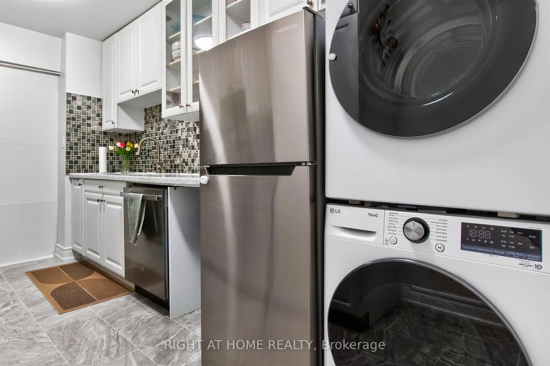 Photo 40 of Unit 2407, 3 Massey Square, Toronto, Crescent Town — HOMEH