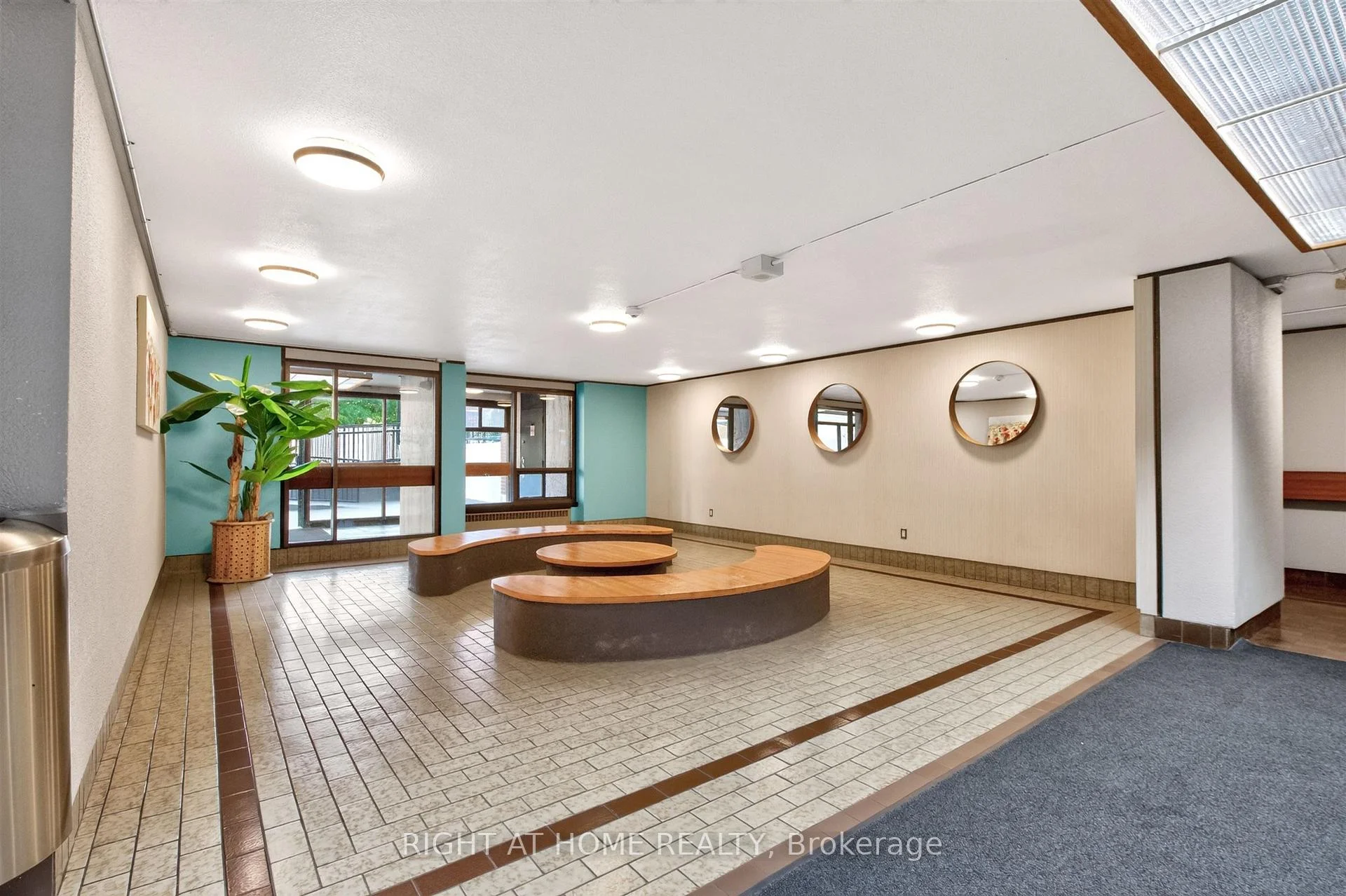 Photo 43 of Unit 2407, 3 Massey Square, Toronto, Crescent Town — HOMEH
