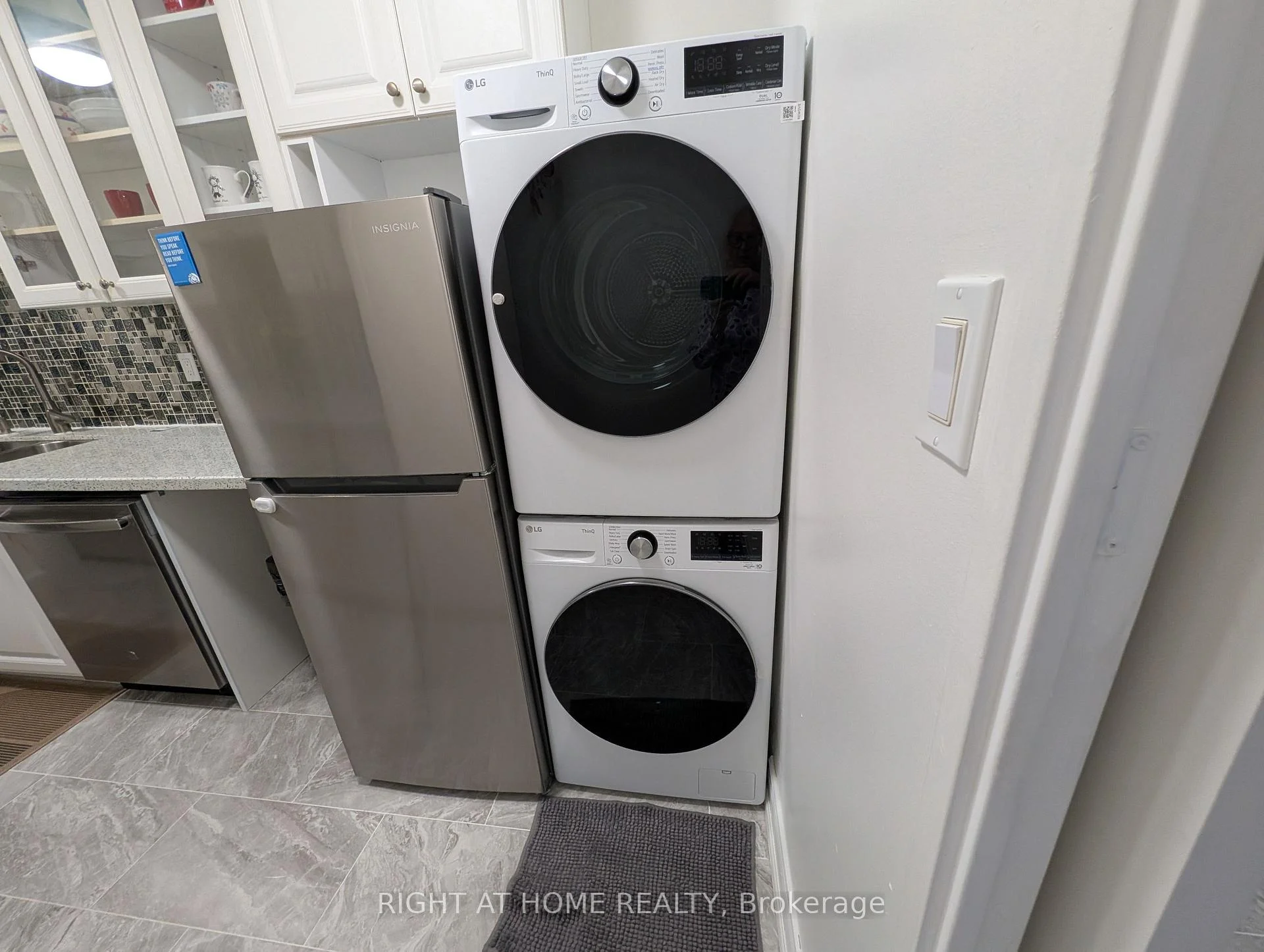 Photo 12 of Unit 2407, 3 Massey Square, Toronto, Crescent Town — HOMEH