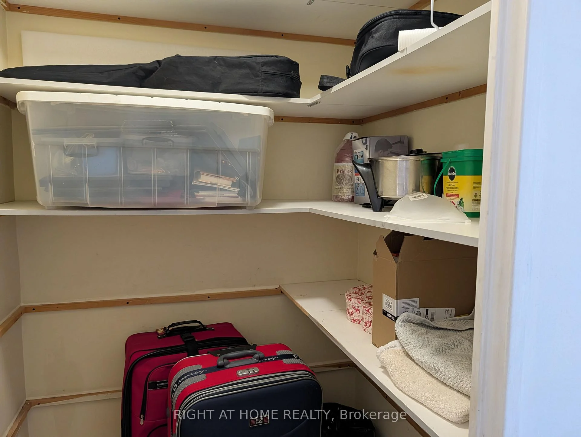 Photo 17 of Unit 2407, 3 Massey Square, Toronto, Crescent Town — HOMEH
