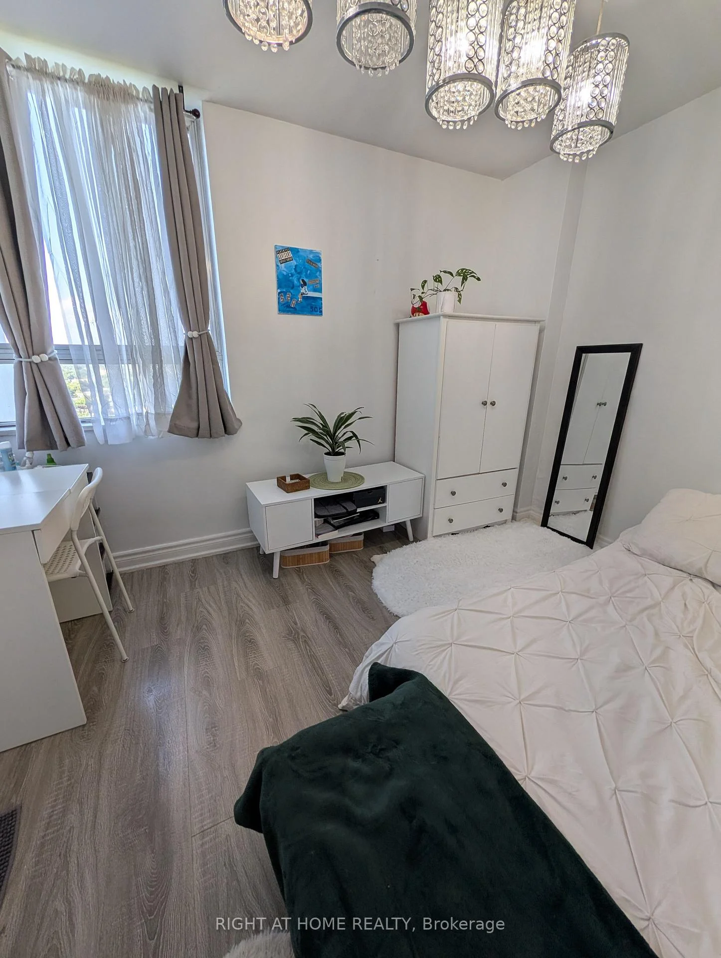 Photo 23 of Unit 2407, 3 Massey Square, Toronto, Crescent Town — HOMEH