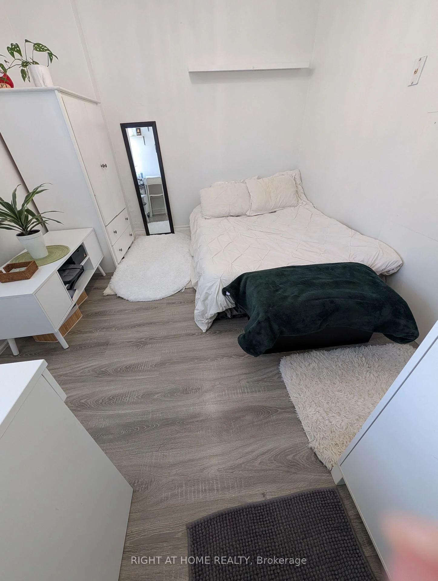 Photo 25 of Unit 2407, 3 Massey Square, Toronto, Crescent Town — HOMEH
