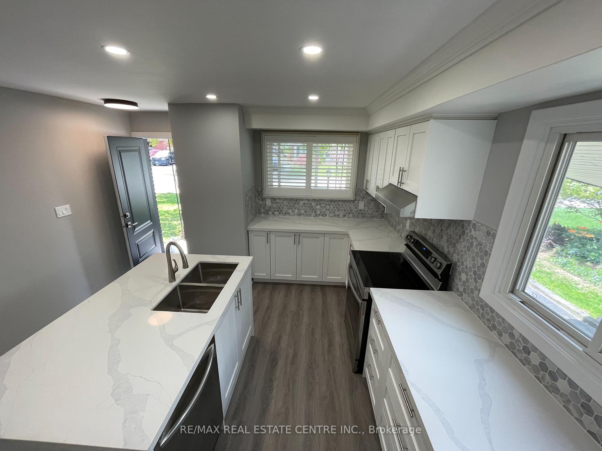Photo 11 of Unit Upper, 37 Goldfinch Rd, Hamilton, Bruleville — HOMEH
