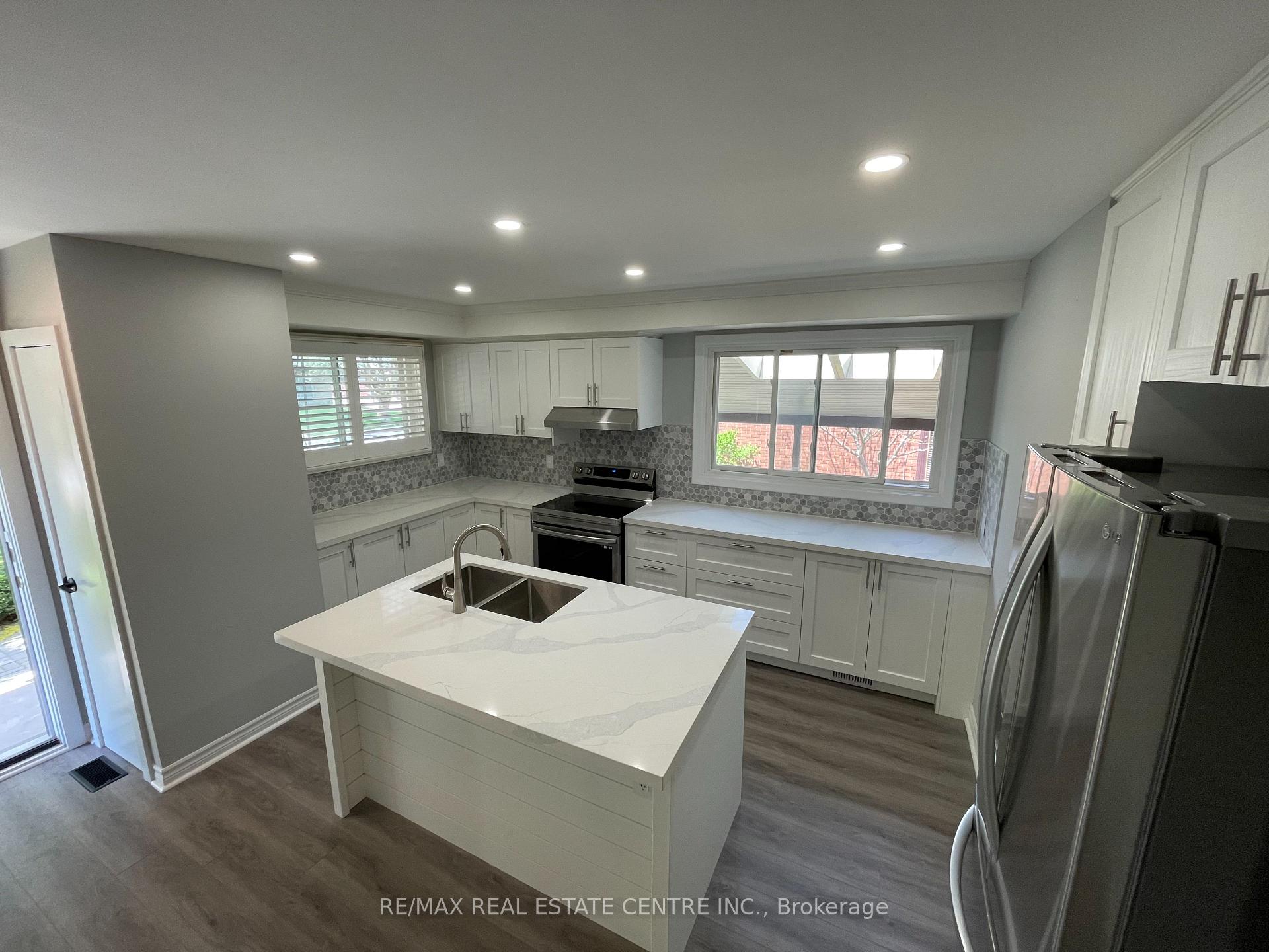 Photo 13 of Unit Upper, 37 Goldfinch Rd, Hamilton, Bruleville — HOMEH
