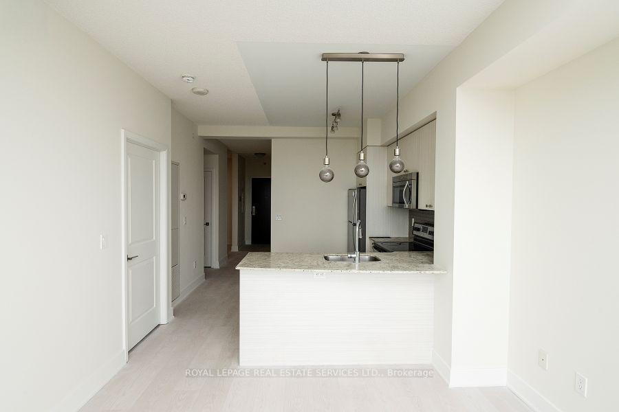 Photo 13 of Unit 2008, 88 Sheppard Avenue E, North York, Willowdale East — HOMEH