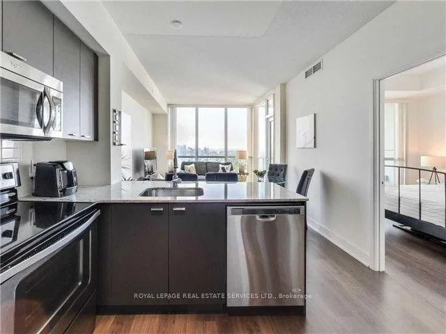 Photo 17 of Unit 2008, 88 Sheppard Avenue E, North York, Willowdale East — HOMEH
