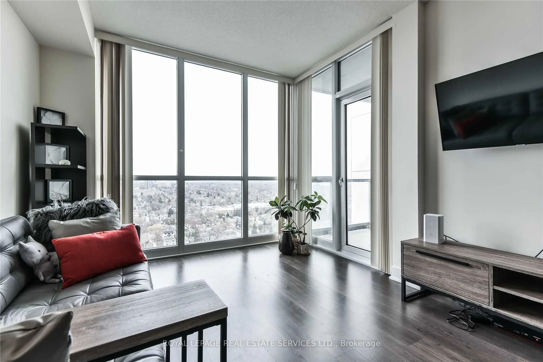 Photo 32 of Unit 2008, 88 Sheppard Avenue E, North York, Willowdale East — HOMEH