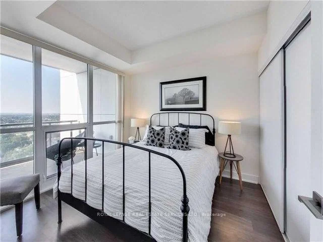 Photo 35 of Unit 2008, 88 Sheppard Avenue E, North York, Willowdale East — HOMEH