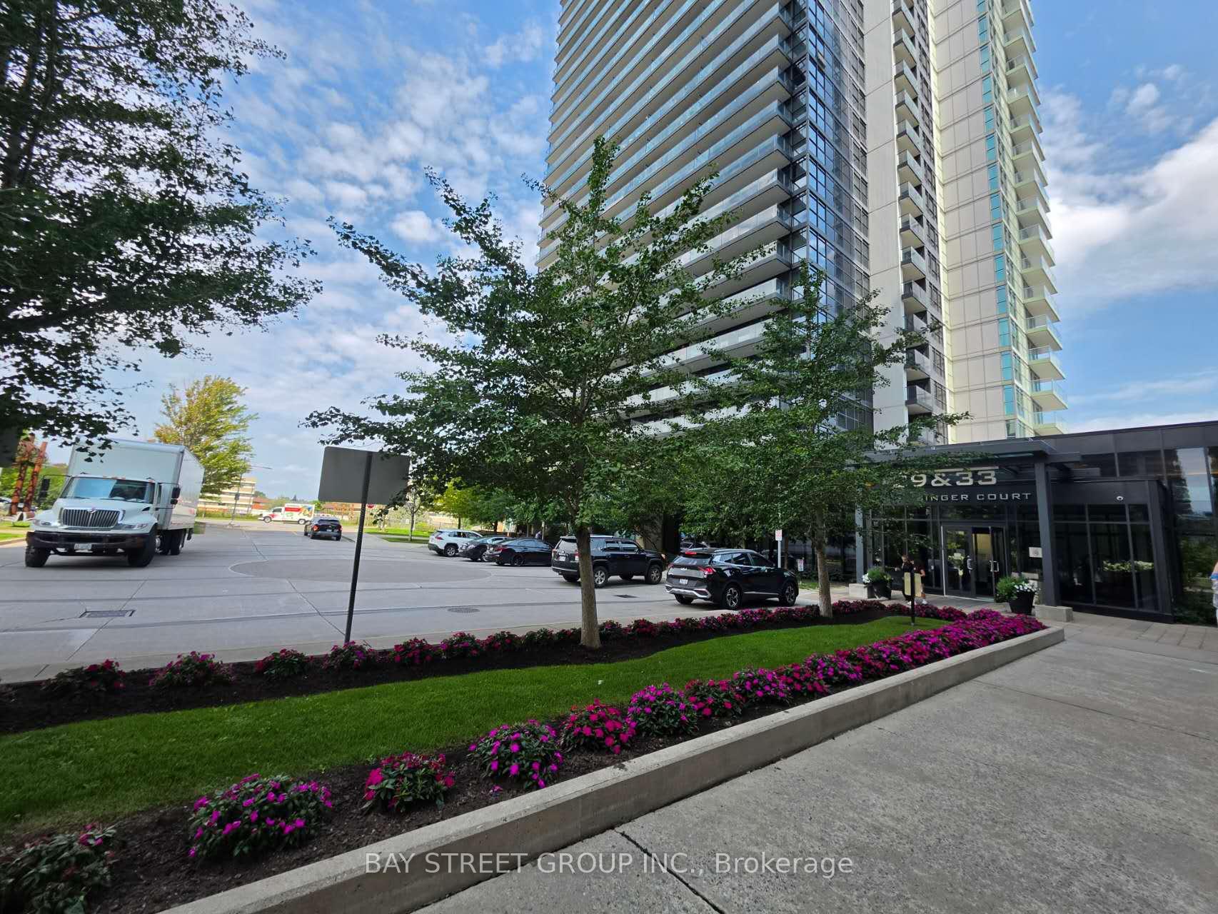 Photo 3 of Unit TH 3, 29 Singer Court, North York, Bayview Village — HOMEH