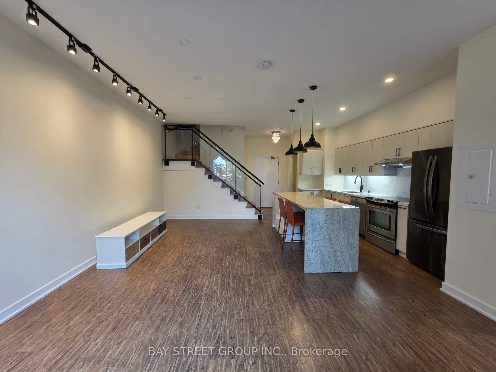 Photo 4 of Unit TH 3, 29 Singer Court, North York, Bayview Village — HOMEH