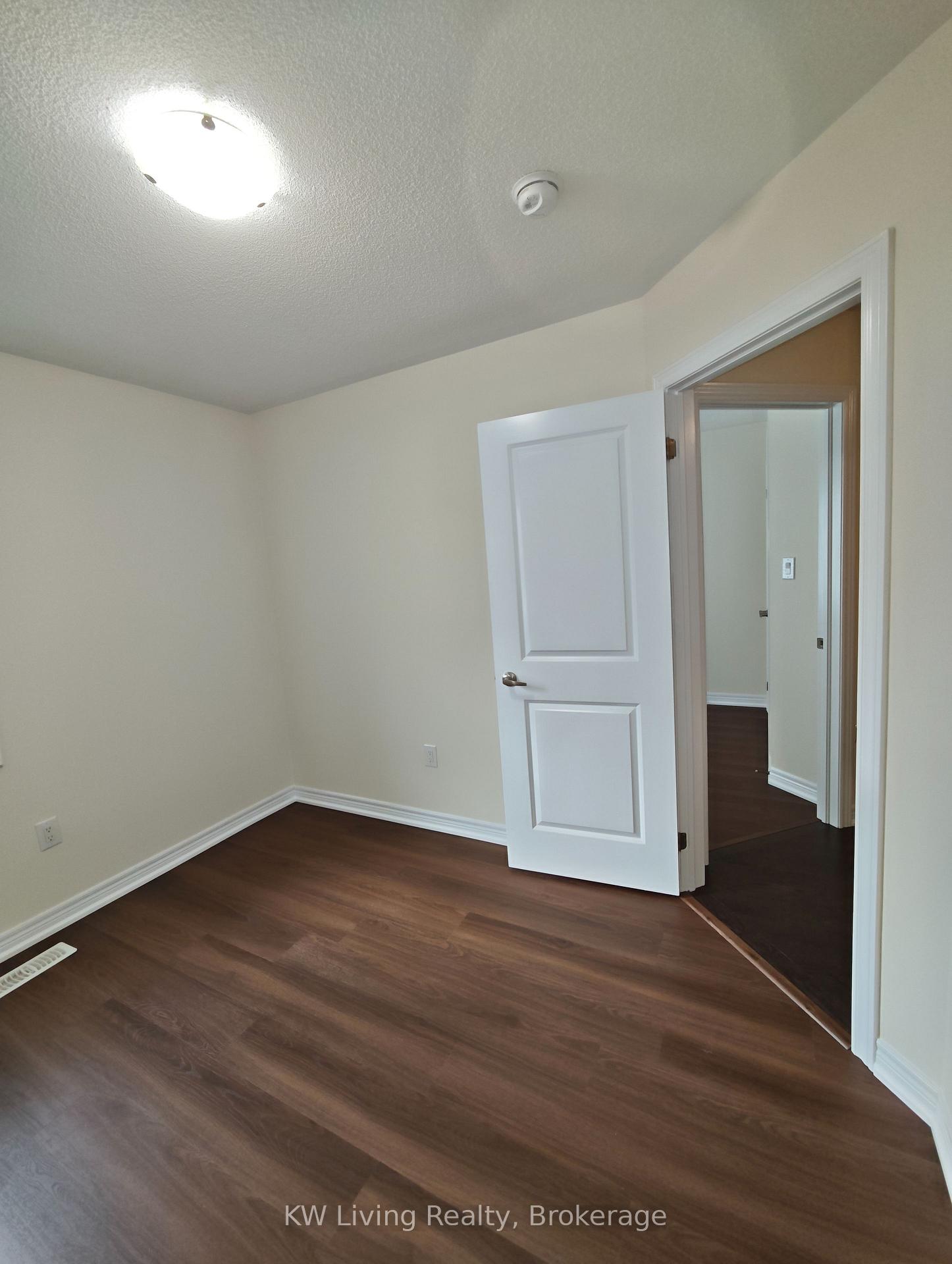Photo 29 of 109 Cornwall Drive, Markham, Cornell — HOMEH