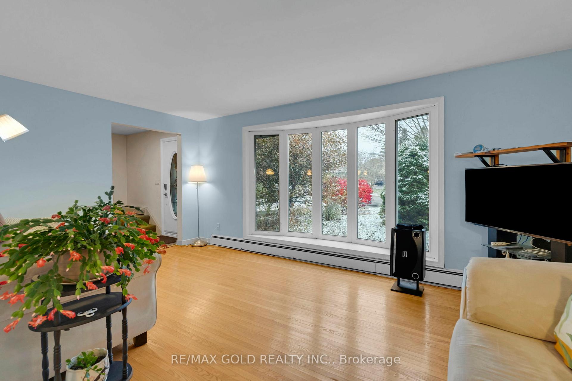 Photo 8 of 3 St Lawrence Place, Cobourg — HOMEH