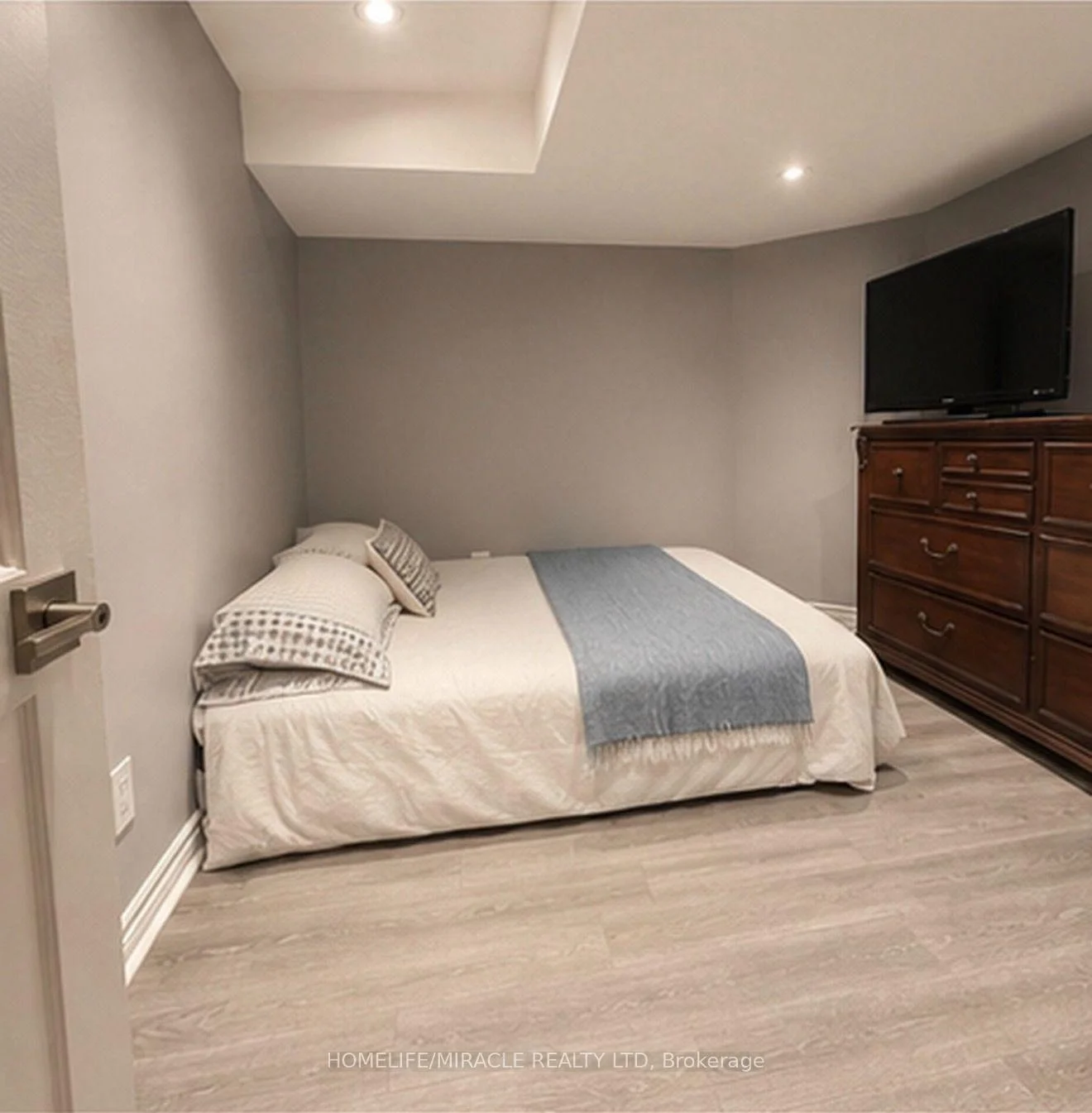 Photo 21 of Unit #BSMT, 5437 Royal Aberdeen Drive, Mississauga, Hurontario — HOMEH