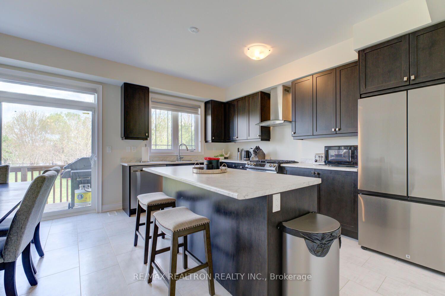 Photo 10 of 372 Blackburn Drive, Brantford, Empire — HOMEH