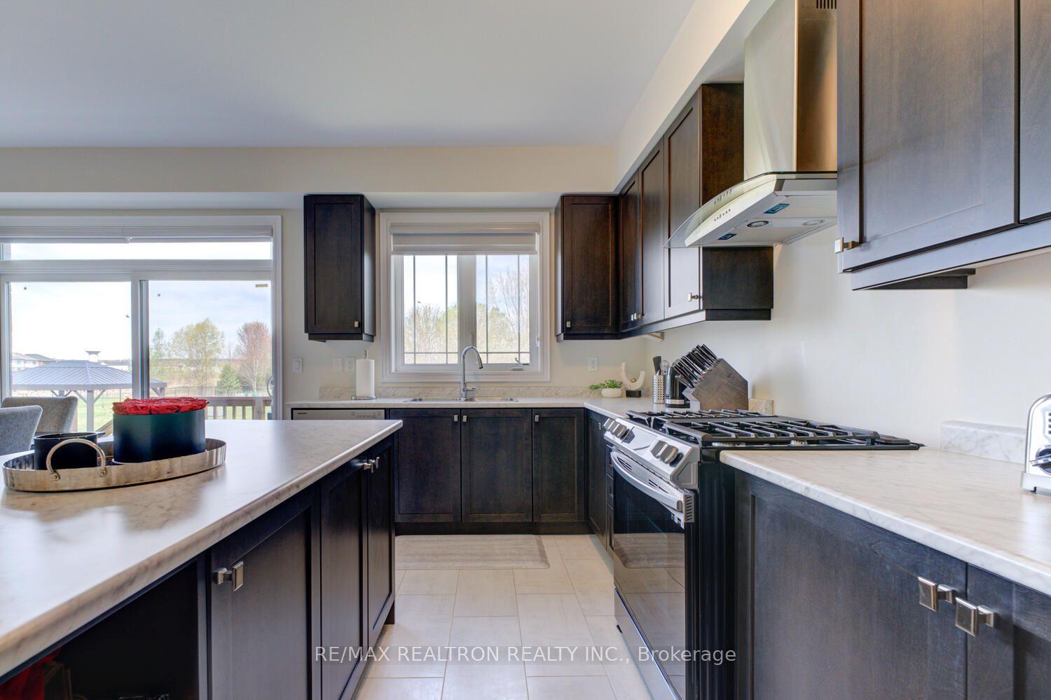 Photo 11 of 372 Blackburn Drive, Brantford, Empire — HOMEH
