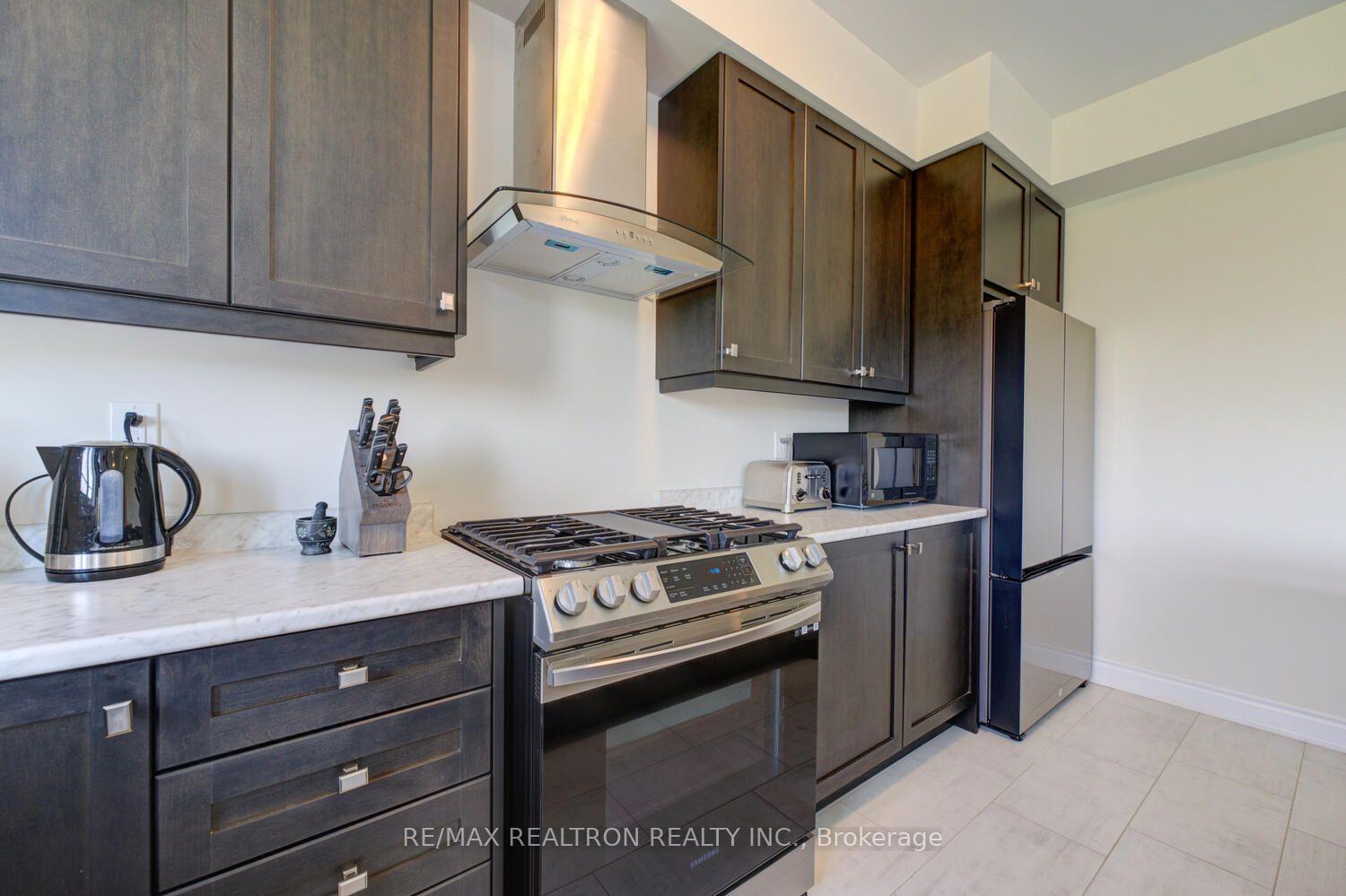 Photo 12 of 372 Blackburn Drive, Brantford, Empire — HOMEH
