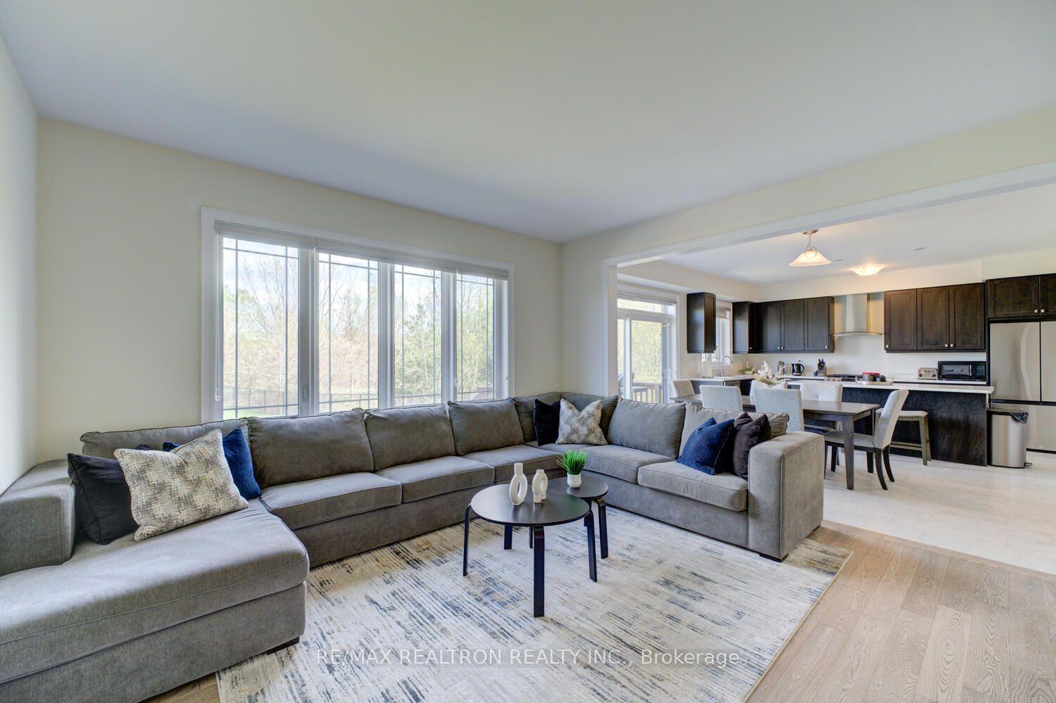 Photo 16 of 372 Blackburn Drive, Brantford, Empire — HOMEH