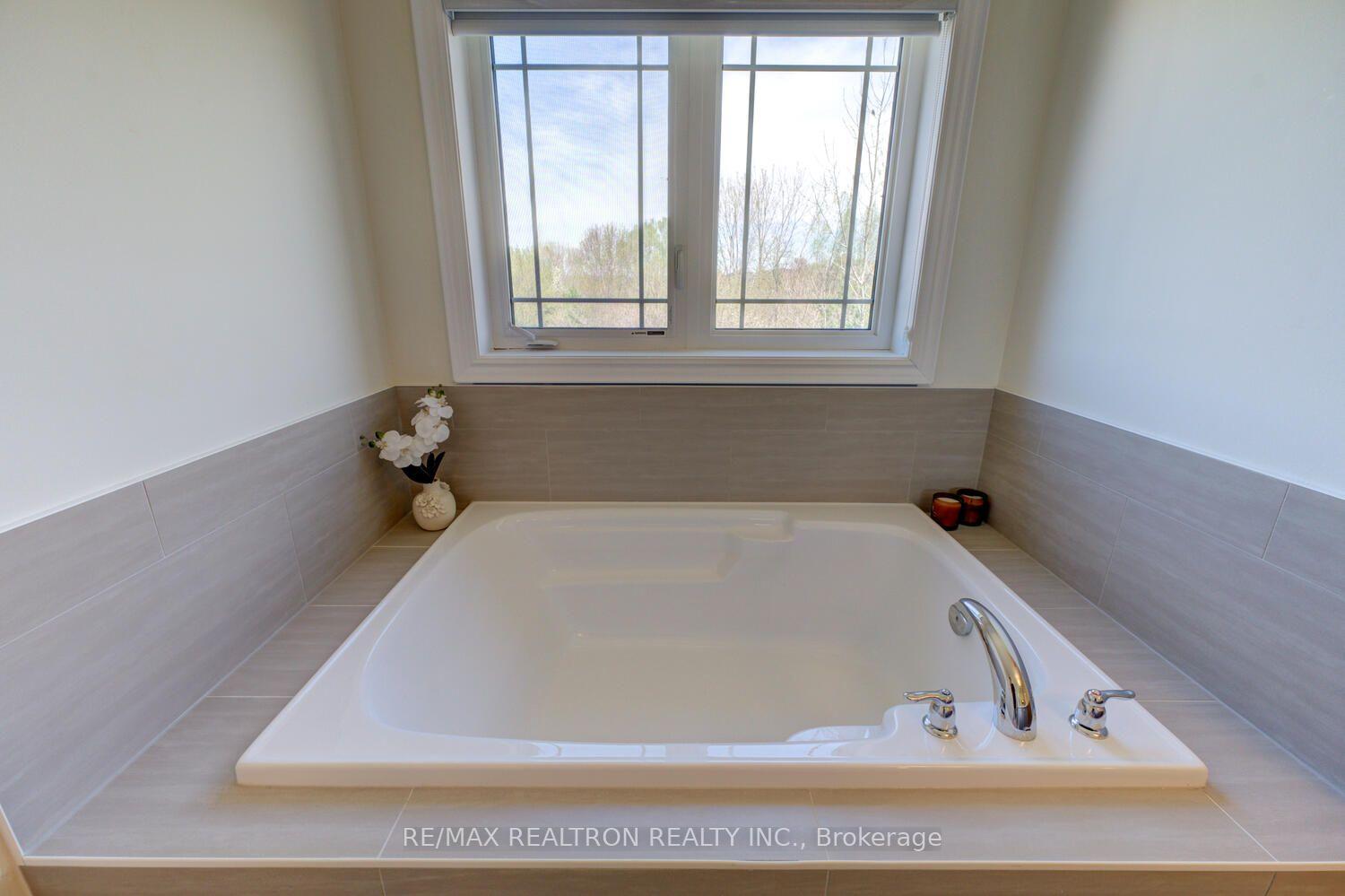 Photo 24 of 372 Blackburn Drive, Brantford, Empire — HOMEH
