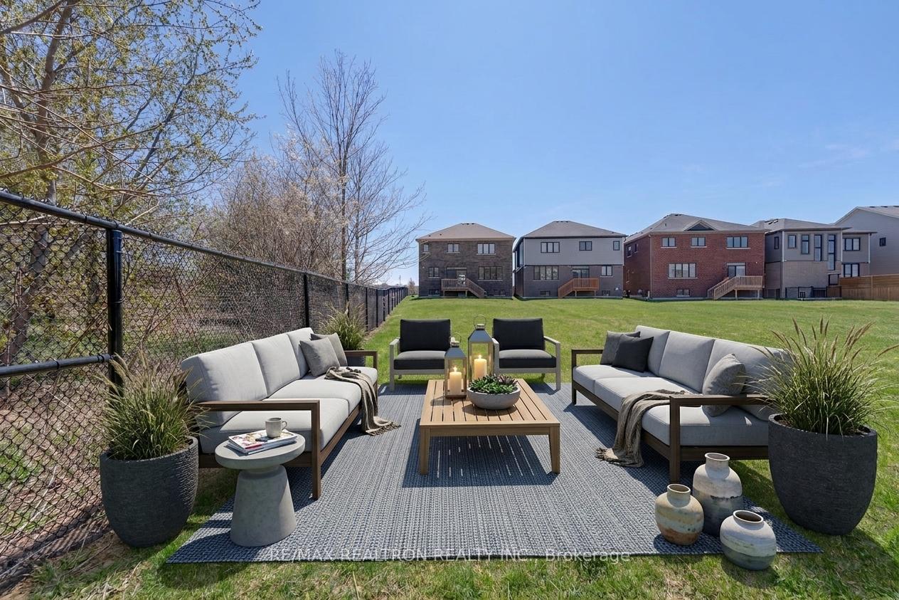 Photo 37 of 372 Blackburn Drive, Brantford, Empire — HOMEH