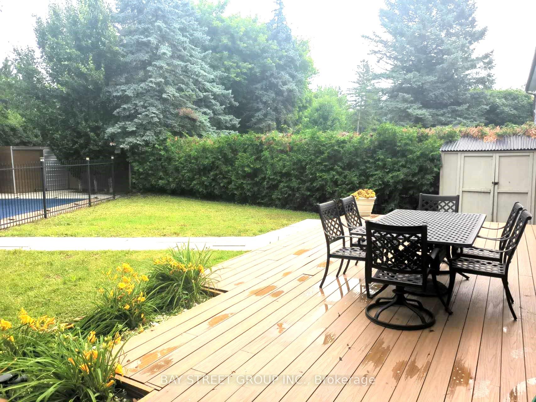 Photo 6 of 24 Avondale Crescent, Markham, Markham Village — HOMEH