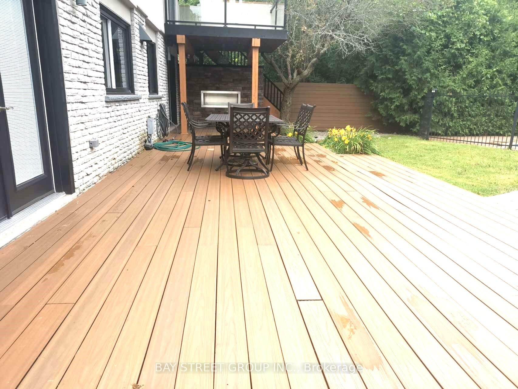 Photo 10 of 24 Avondale Crescent, Markham, Markham Village — HOMEH