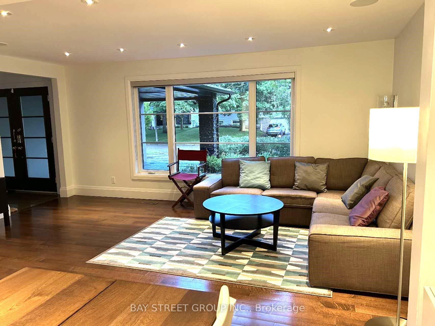 Photo 15 of 24 Avondale Crescent, Markham, Markham Village — HOMEH
