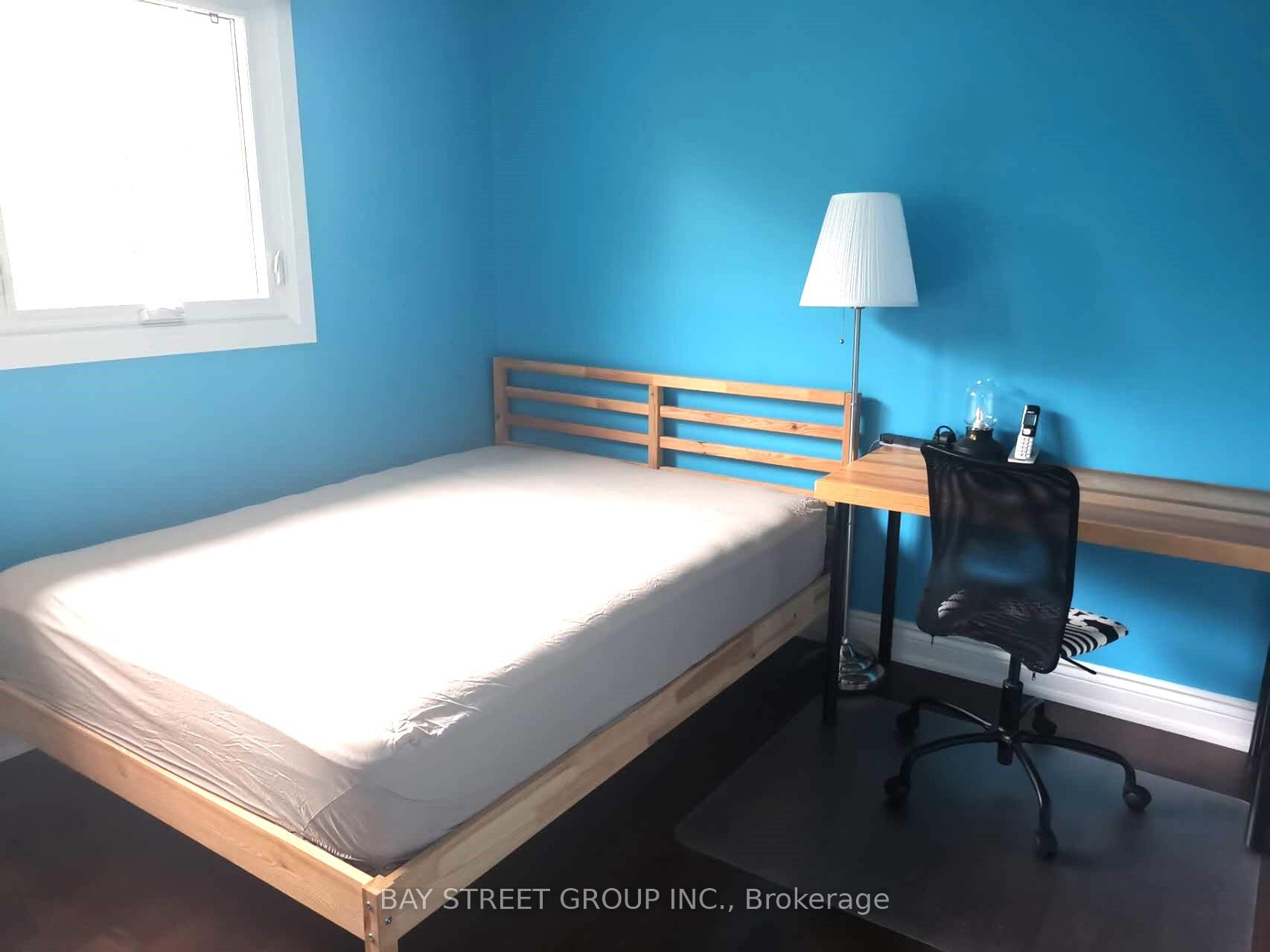 Photo 23 of 24 Avondale Crescent, Markham, Markham Village — HOMEH