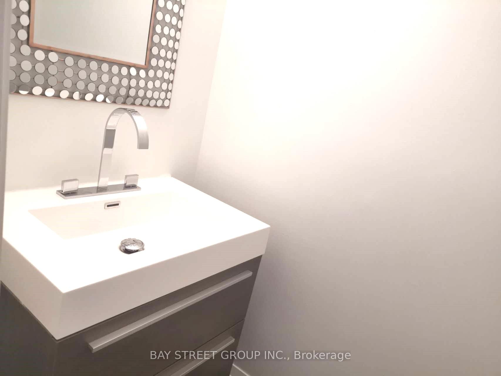 Photo 31 of 24 Avondale Crescent, Markham, Markham Village — HOMEH