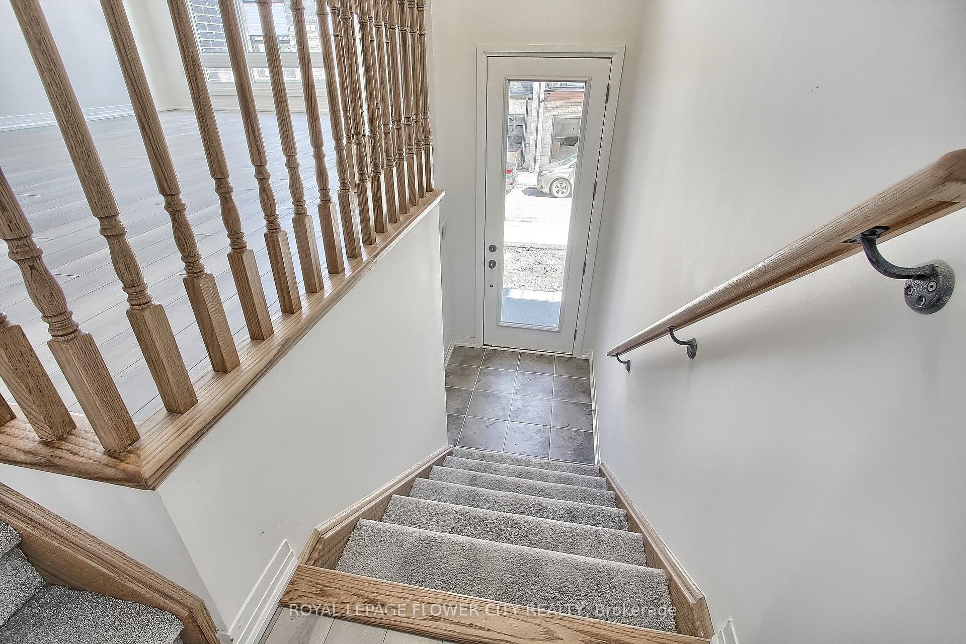 Photo 5 of 33 Sidney Rose Common, St. Catharines, Glendale/Glenridge — HOMEH