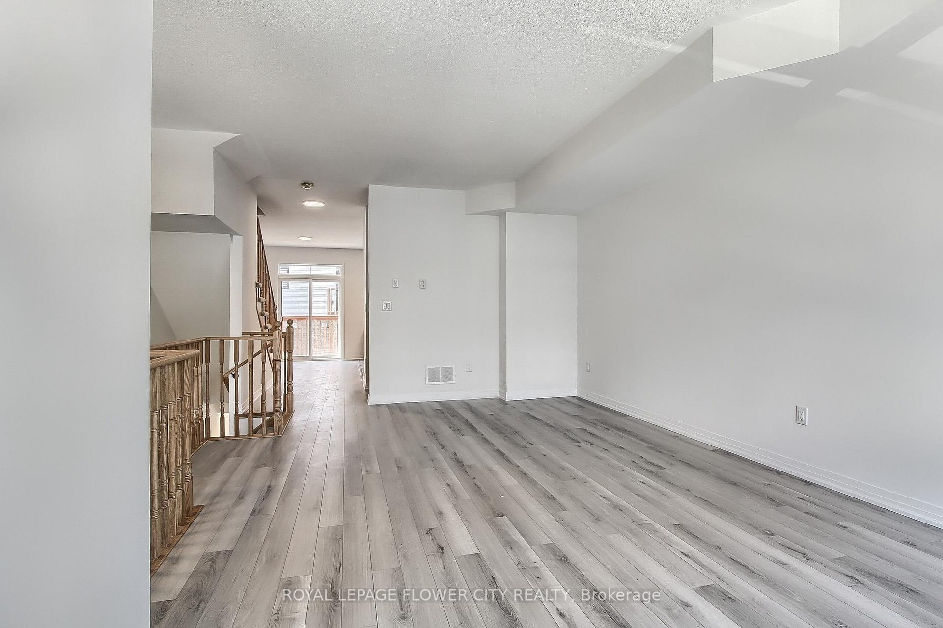 Photo 8 of 33 Sidney Rose Common, St. Catharines, Glendale/Glenridge — HOMEH