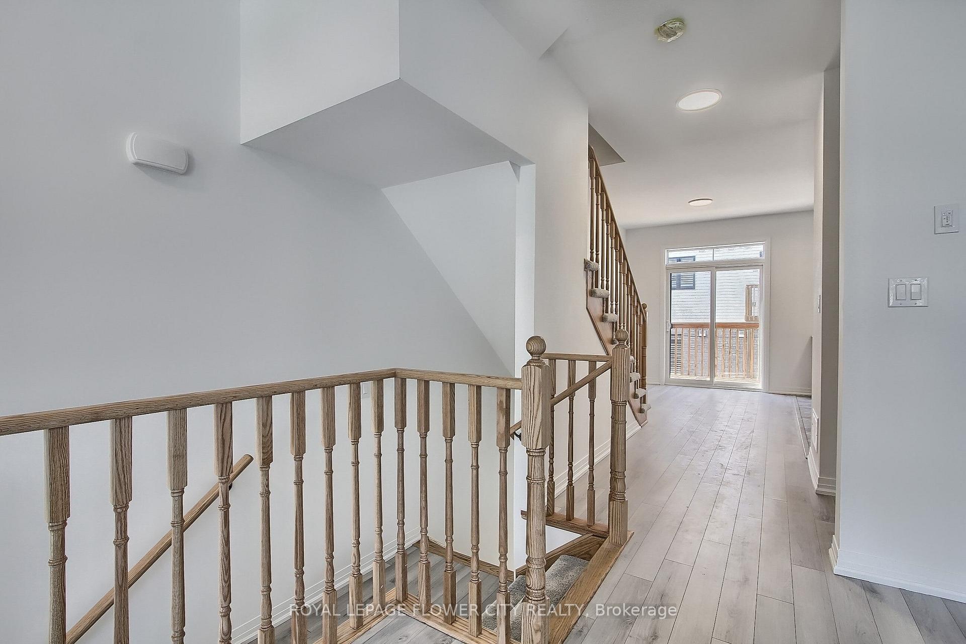 Photo 9 of 33 Sidney Rose Common, St. Catharines, Glendale/Glenridge — HOMEH