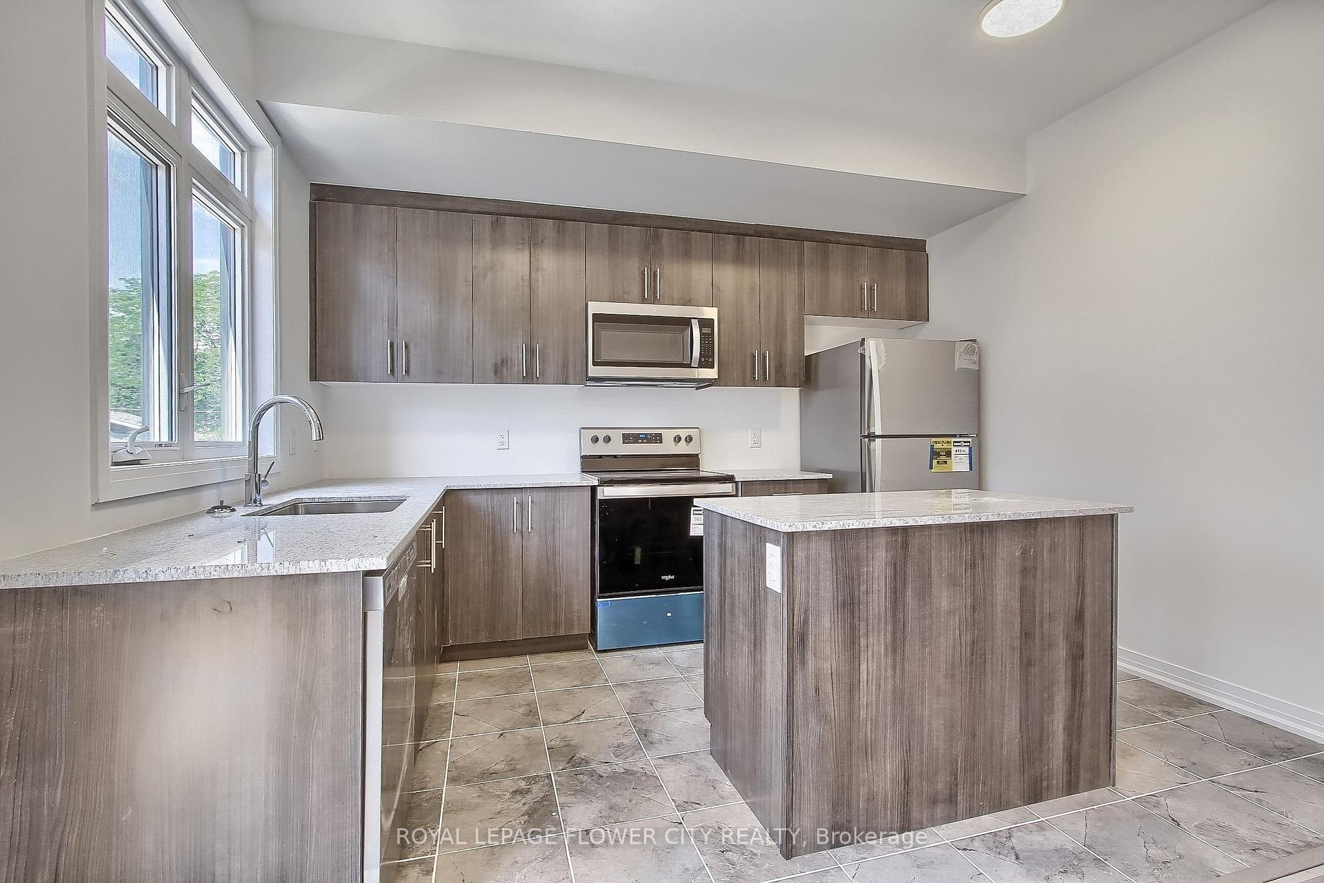 Photo 12 of 33 Sidney Rose Common, St. Catharines, Glendale/Glenridge — HOMEH