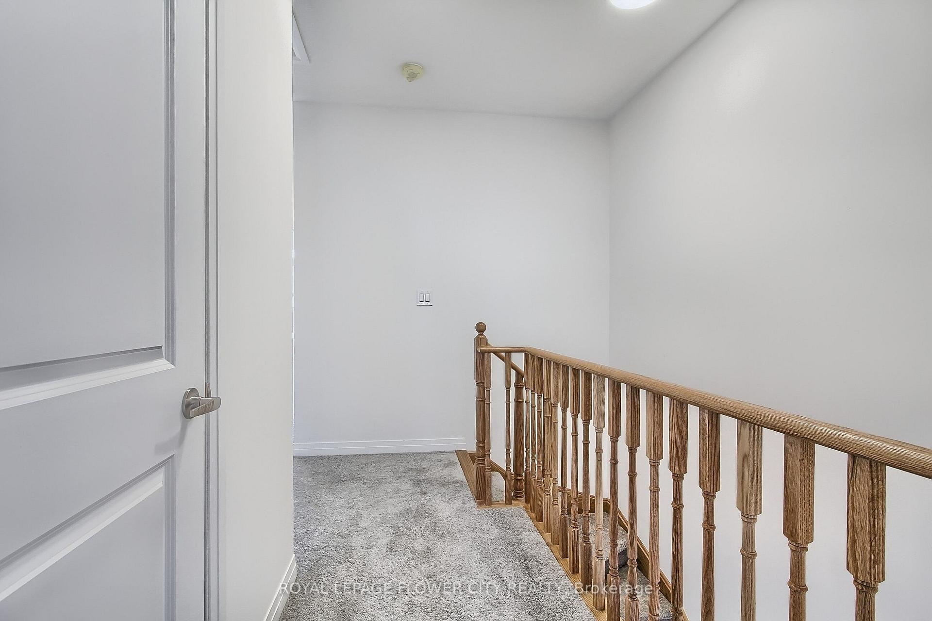Photo 21 of 33 Sidney Rose Common, St. Catharines, Glendale/Glenridge — HOMEH