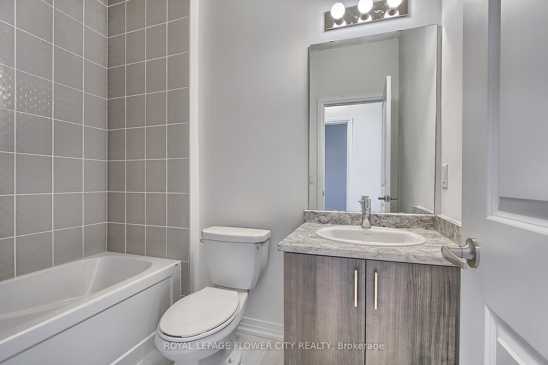 Photo 32 of 33 Sidney Rose Common, St. Catharines, Glendale/Glenridge — HOMEH