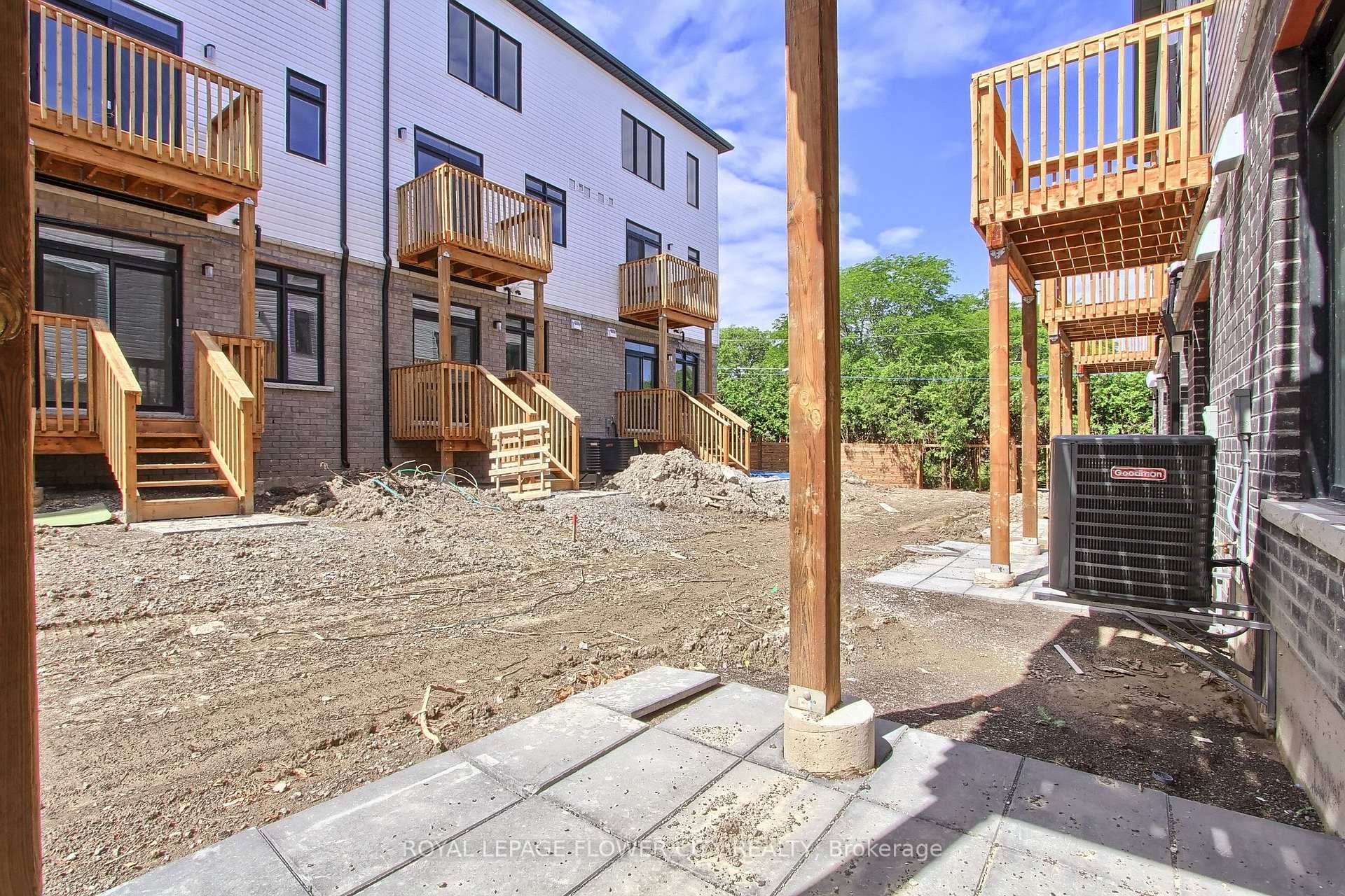 Photo 39 of 33 Sidney Rose Common, St. Catharines, Glendale/Glenridge — HOMEH