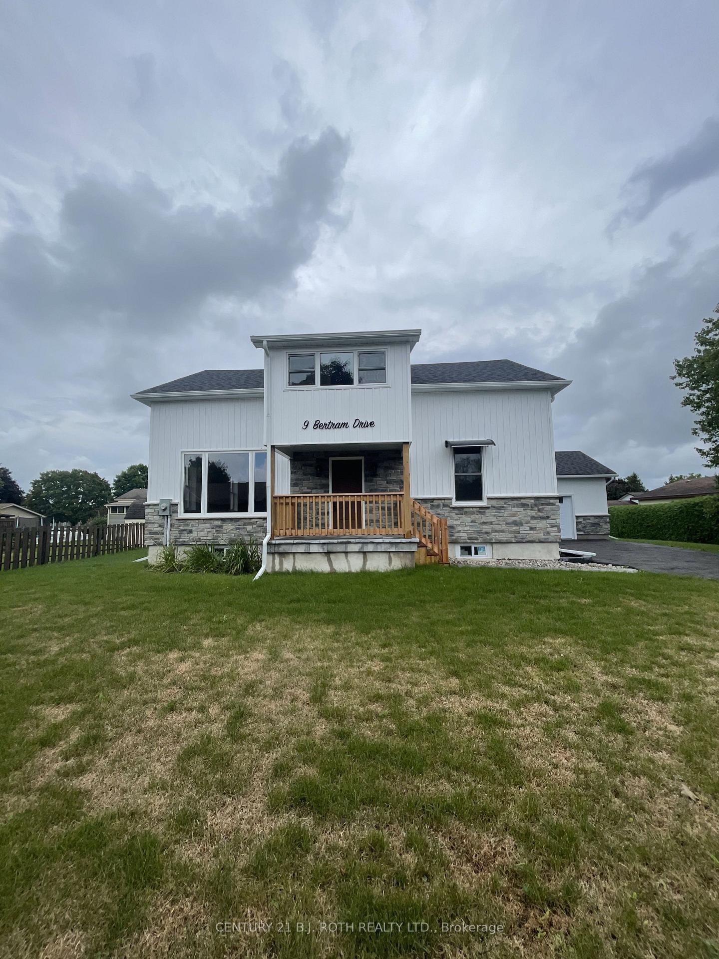 Photo 1 of 9 Bertram Drive, Springwater, Elmvale — HOMEH